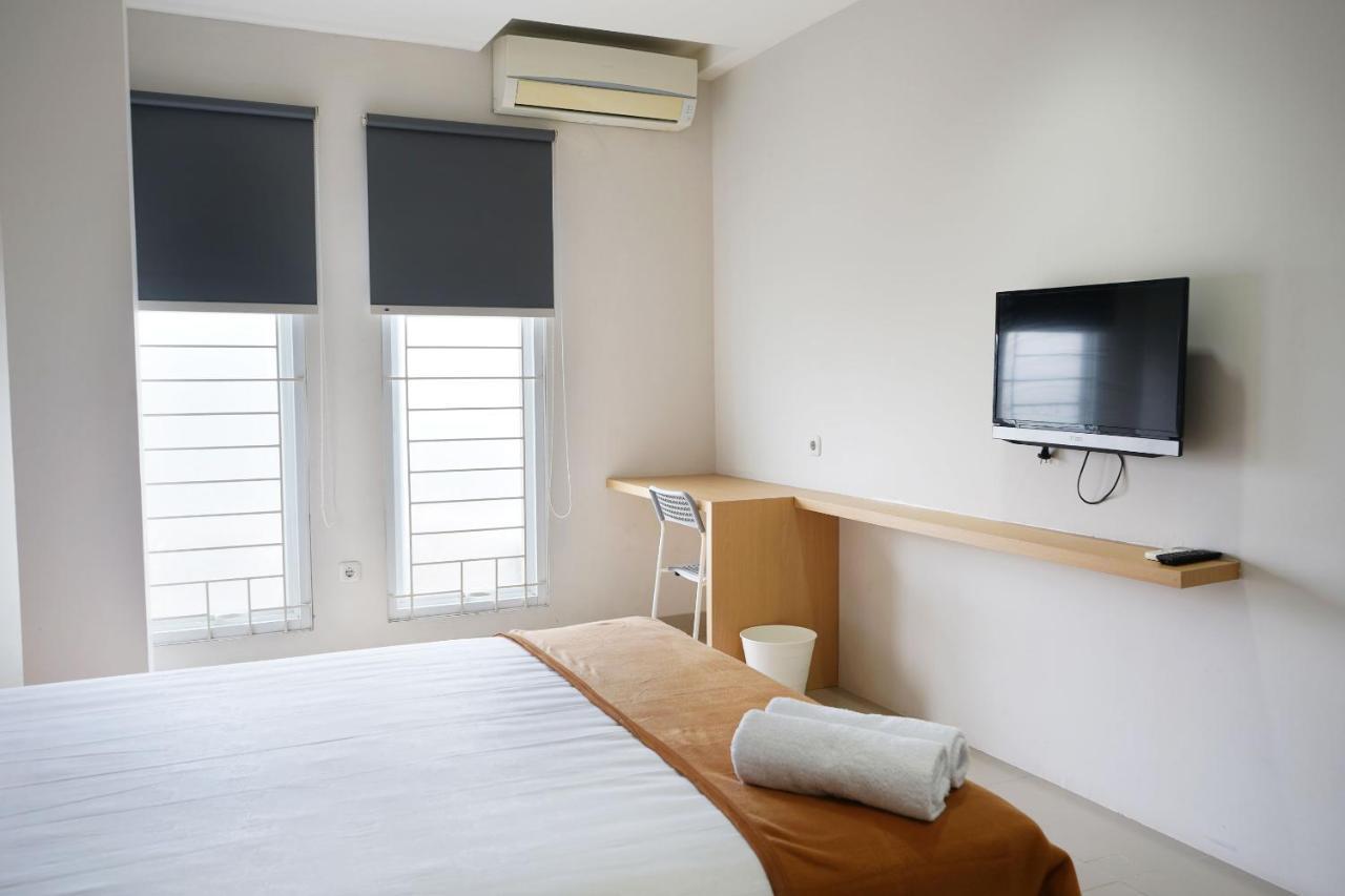 Urooms Senayan Джакарта Екстериор снимка